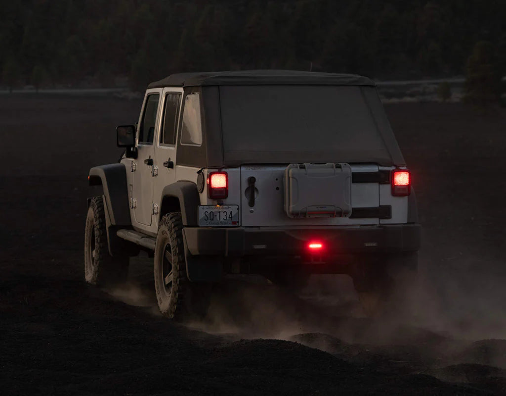 DENALI KIT DE LUZ DE FRENO B6 CON MONTAJE EMPOTRADO