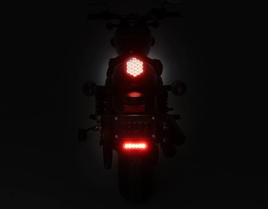 DENALI B6 LUZ TRASERA DE FRENO CON SOPORTE PARA PLACA